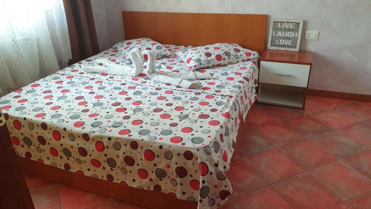 Dormi Oradea Apartamento Exterior foto