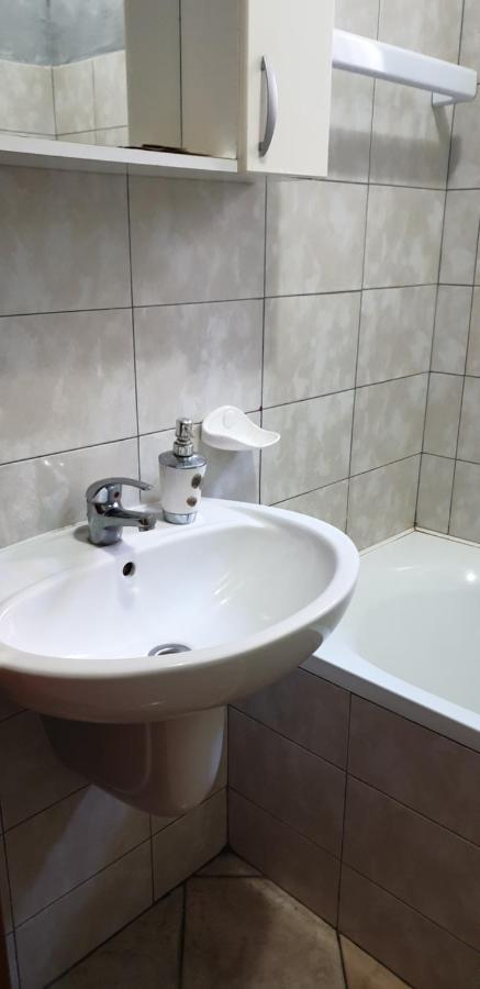 Dormi Oradea Apartamento Habitación foto